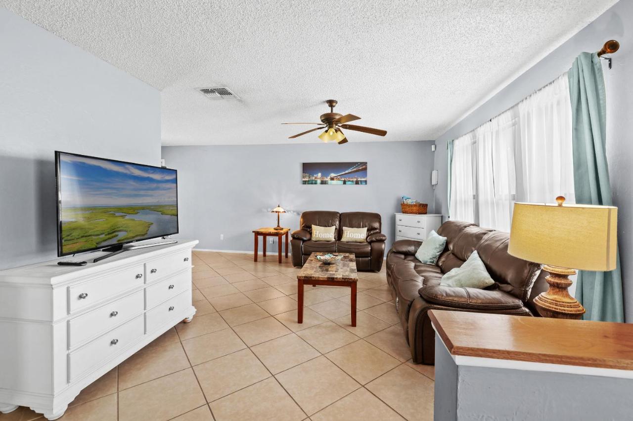 | Dream family vacation, pool fun, pet friendly - Villa Florida Flair