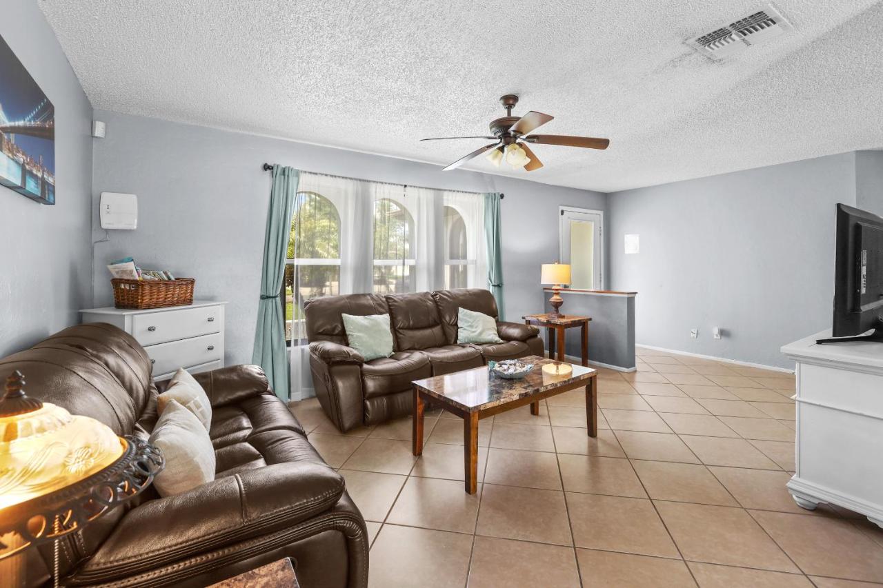 | Dream family vacation, pool fun, pet friendly - Villa Florida Flair