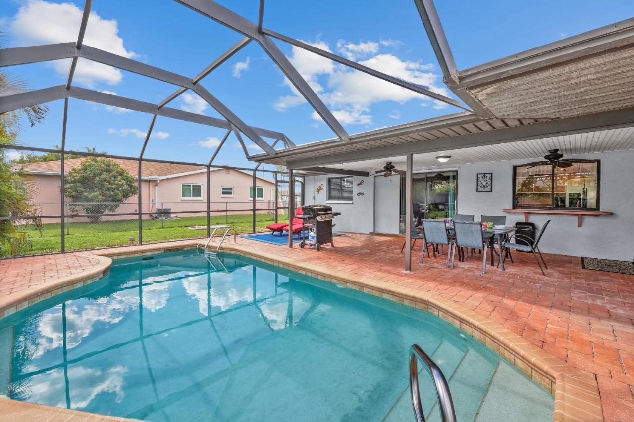 | Dream family vacation, pool fun, pet friendly - Villa Florida Flair