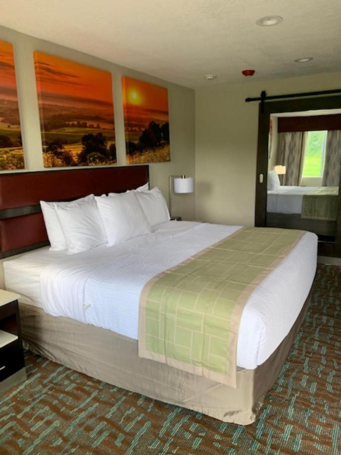 | Days Inn by Wyndham Bellville Mansfield