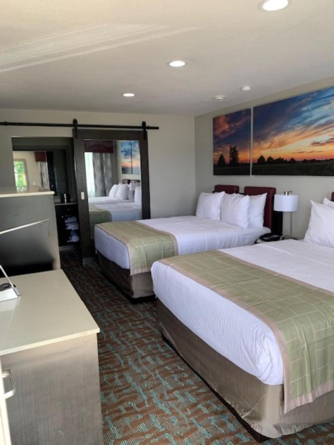 | Days Inn by Wyndham Bellville Mansfield