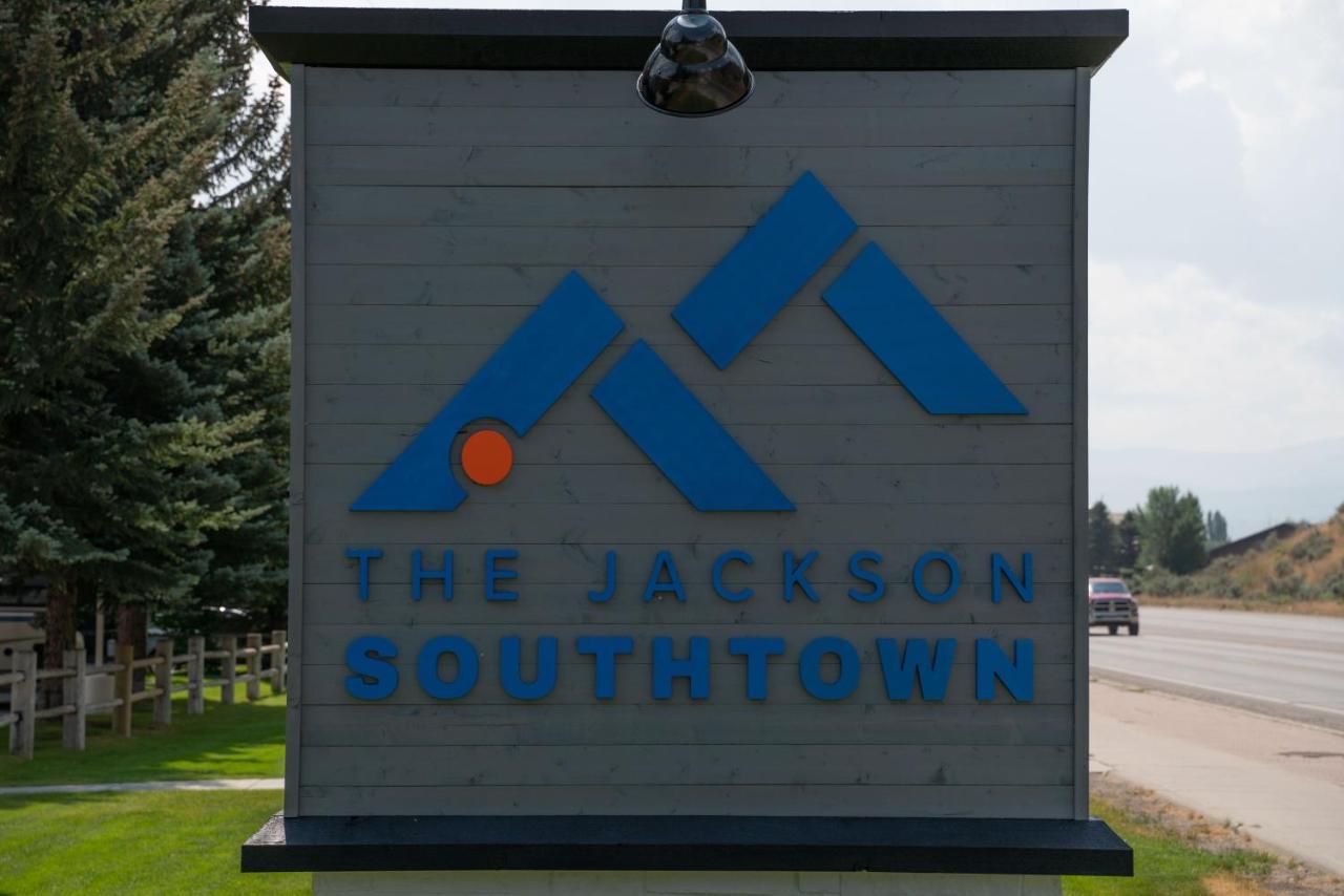  | The Jackson SouthTown Motel