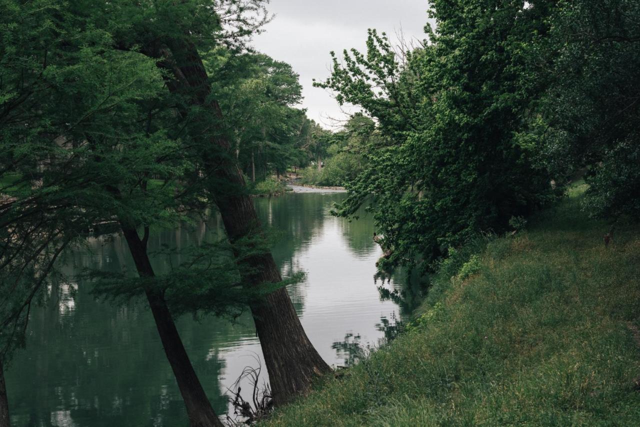 | Gruene River Inn