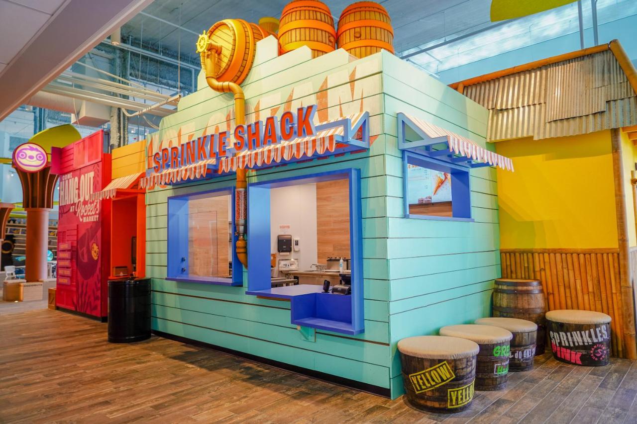 | Castaway Bay by Cedar Point Resorts