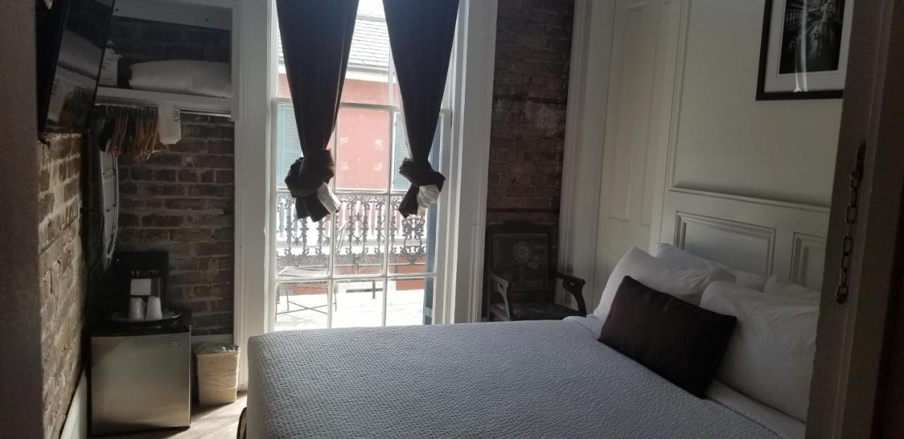 | Lafitte Hotel & Bar