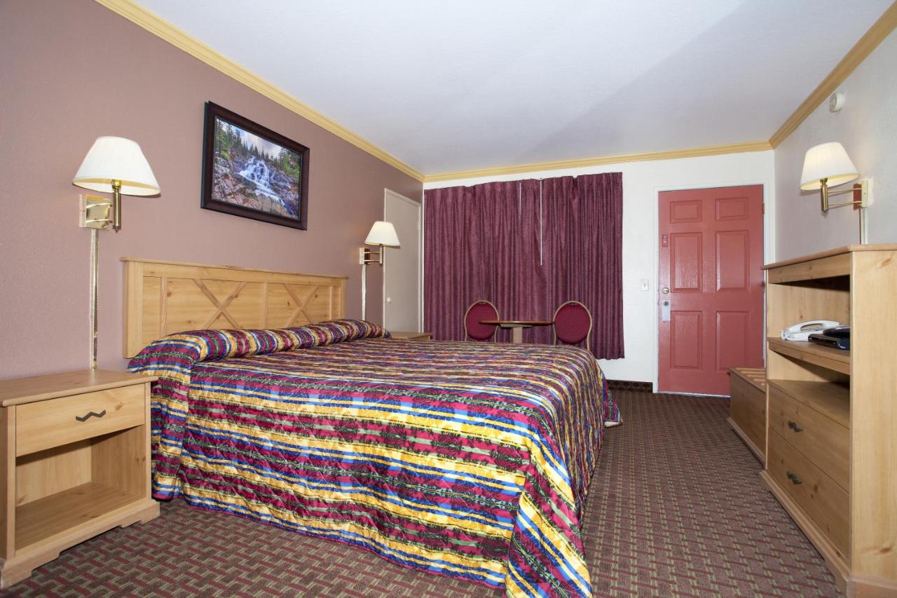  | National 9 Inn - Placerville