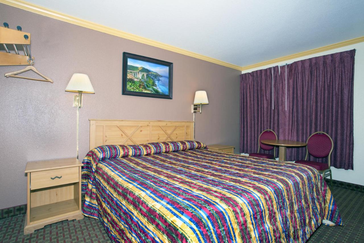  | National 9 Inn - Placerville