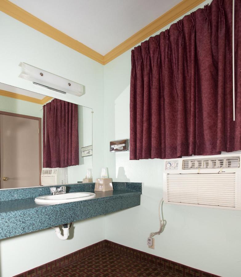  | National 9 Inn - Placerville