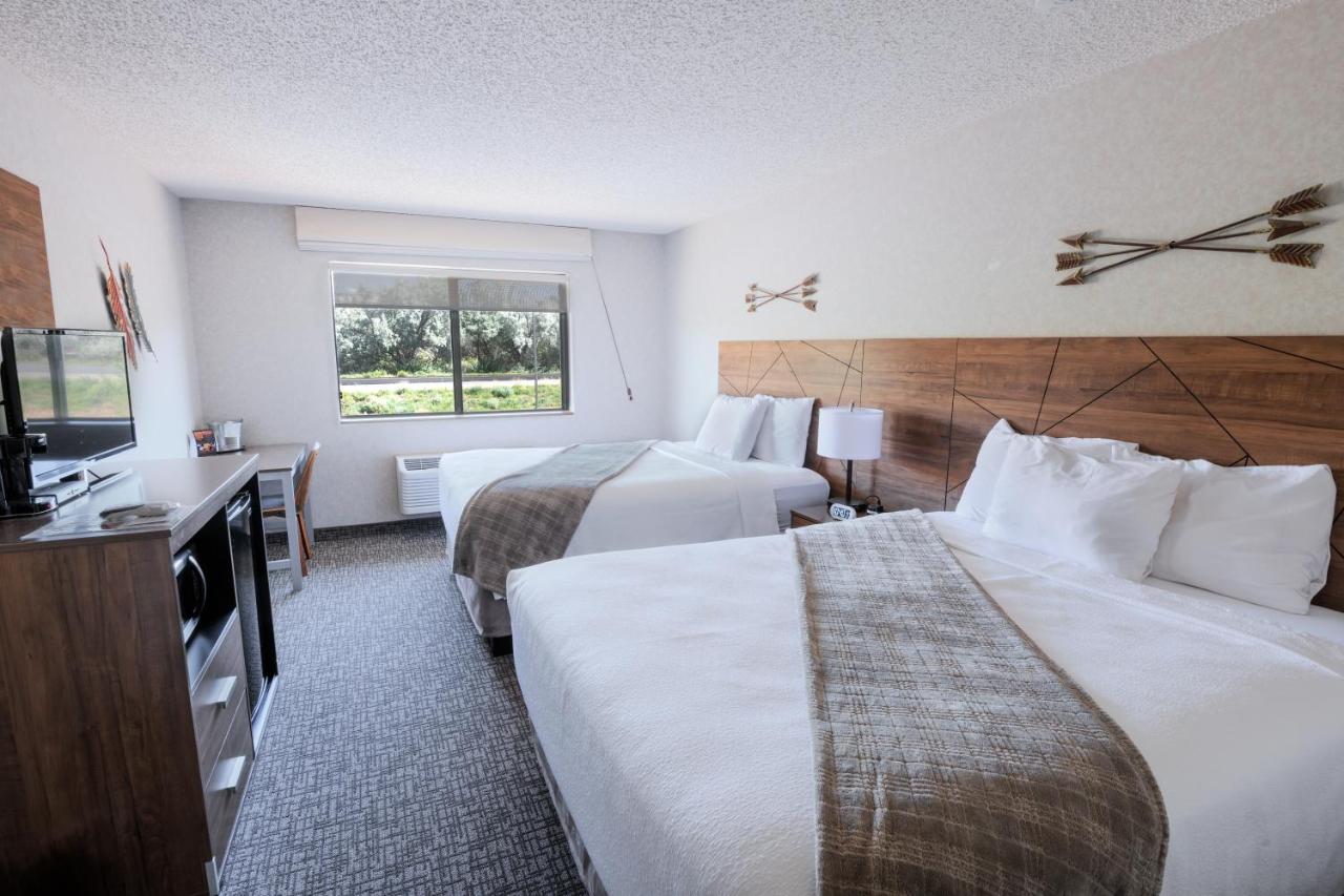 Queen Room with Two Queen Beds at Red Sands Hotel & Spa