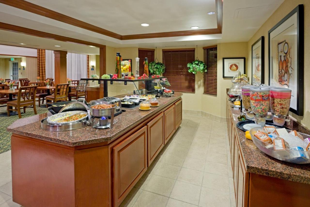 | Staybridge Suites-Philadelphia/Mount Laurel, an IHG Hotel