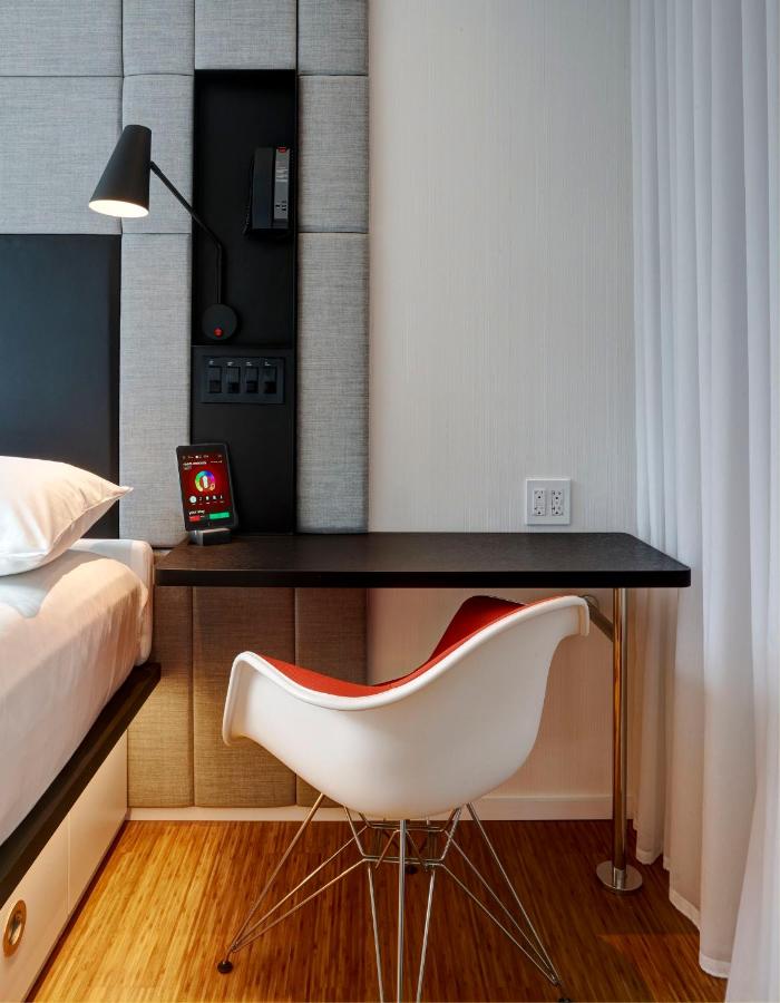  | citizenM Chicago Downtown