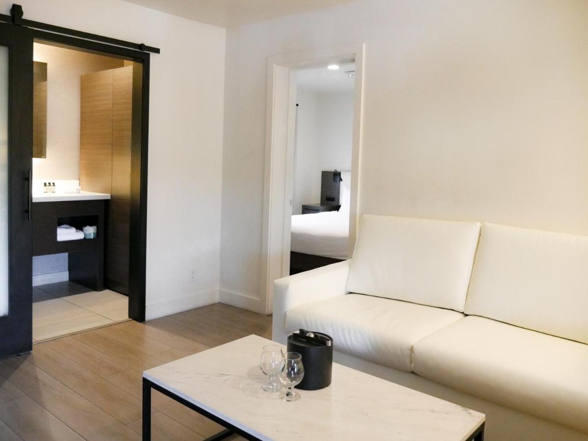 King Suite at The Nest Hotel Palo Alto