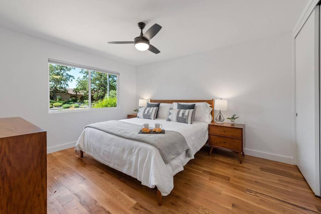 | Sonoma Zen Retreat - Hot Tub & Mins to Wineries