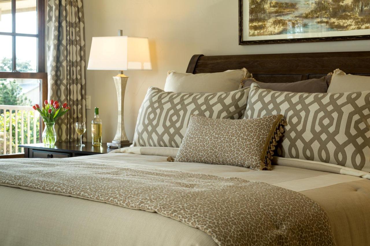 | Inn on Lake Granbury