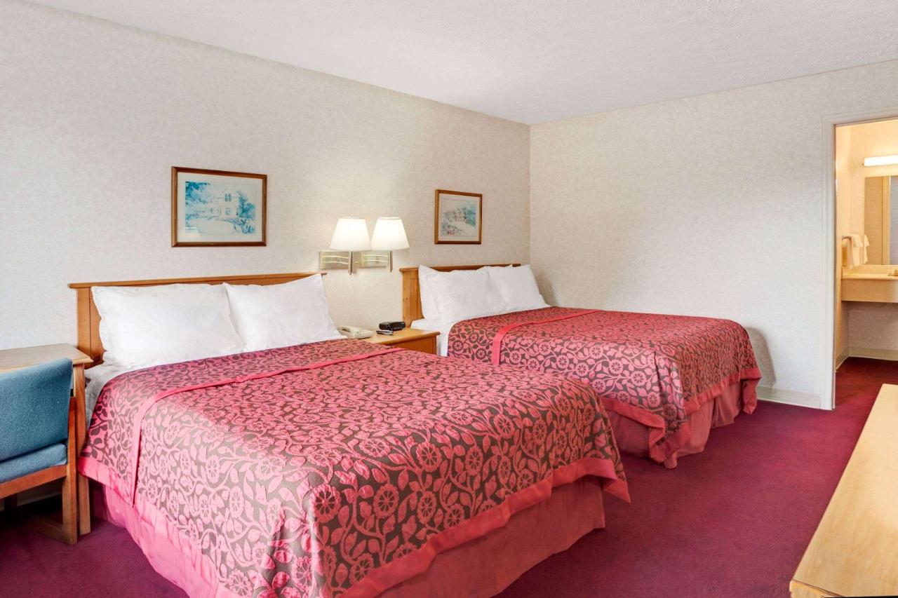 | Days Inn by Wyndham Joelton/Nashville