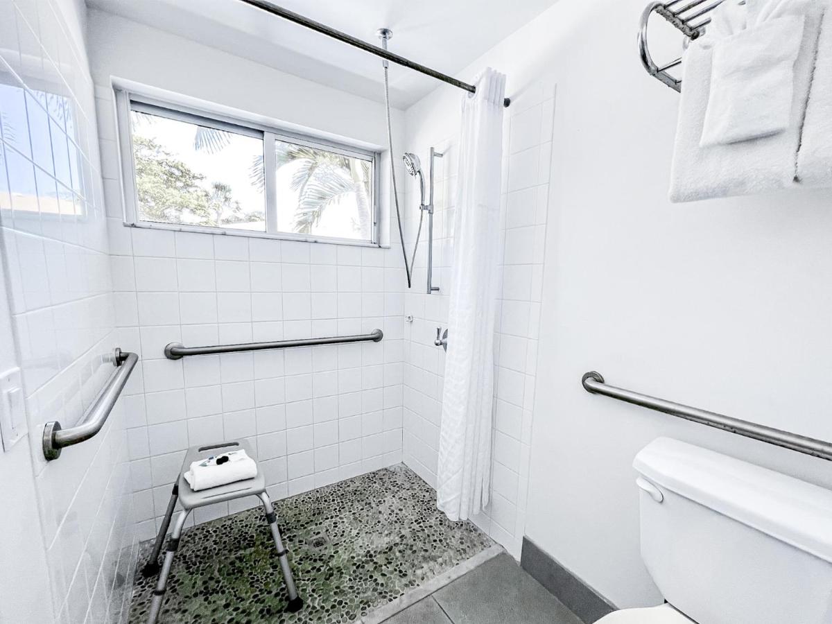 Deluxe King Studio - Accessible at Royal Palms Resort & Spa