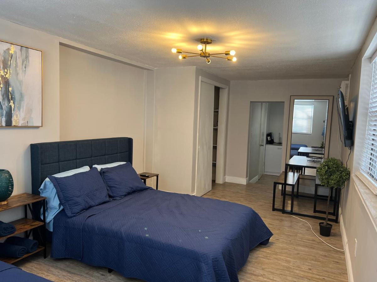 | Coral Gable Studio w/free parking & Wifi