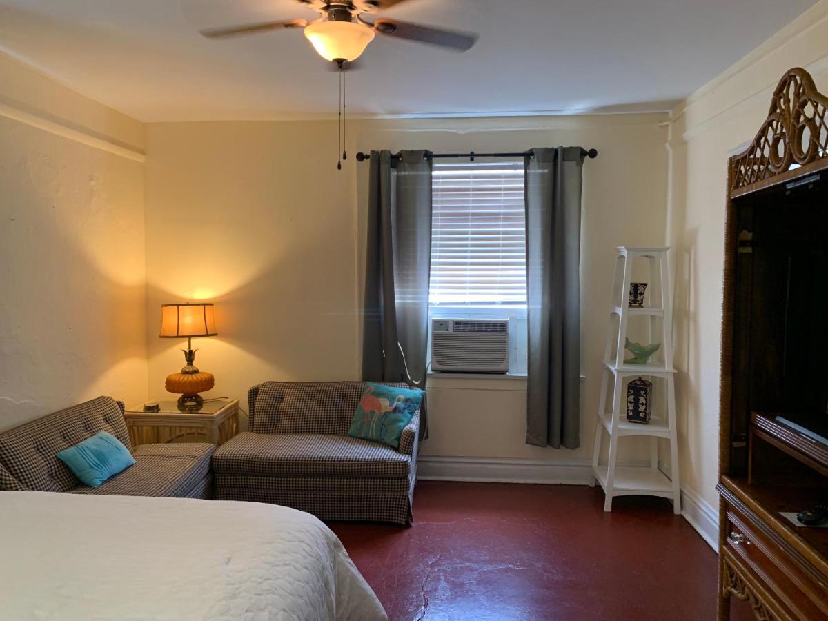 Queen Suite at Historic Whiting Hotel Suites