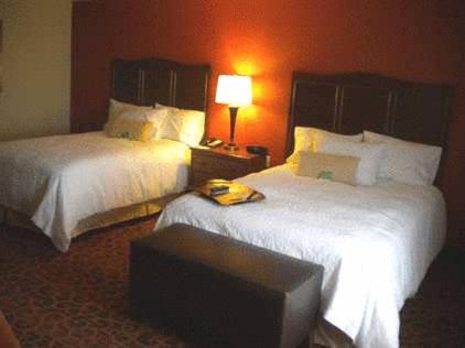 Queen Room with Two Queen Beds - Disability Access at Hampton Inn & Suites Cincinnati/Uptown-University Area