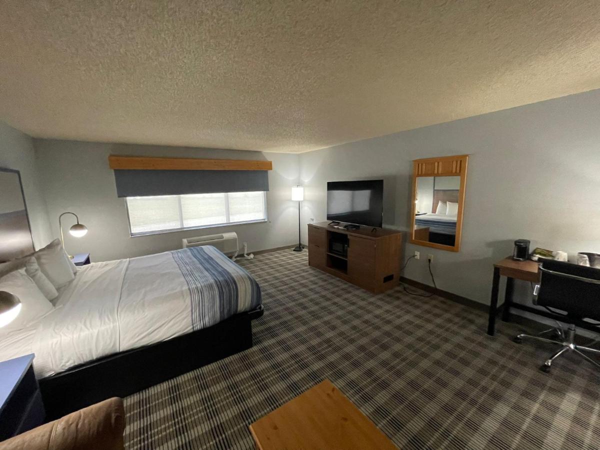 Deluxe King Room - Non-Smoking at AmericInn by Wyndham Sayre