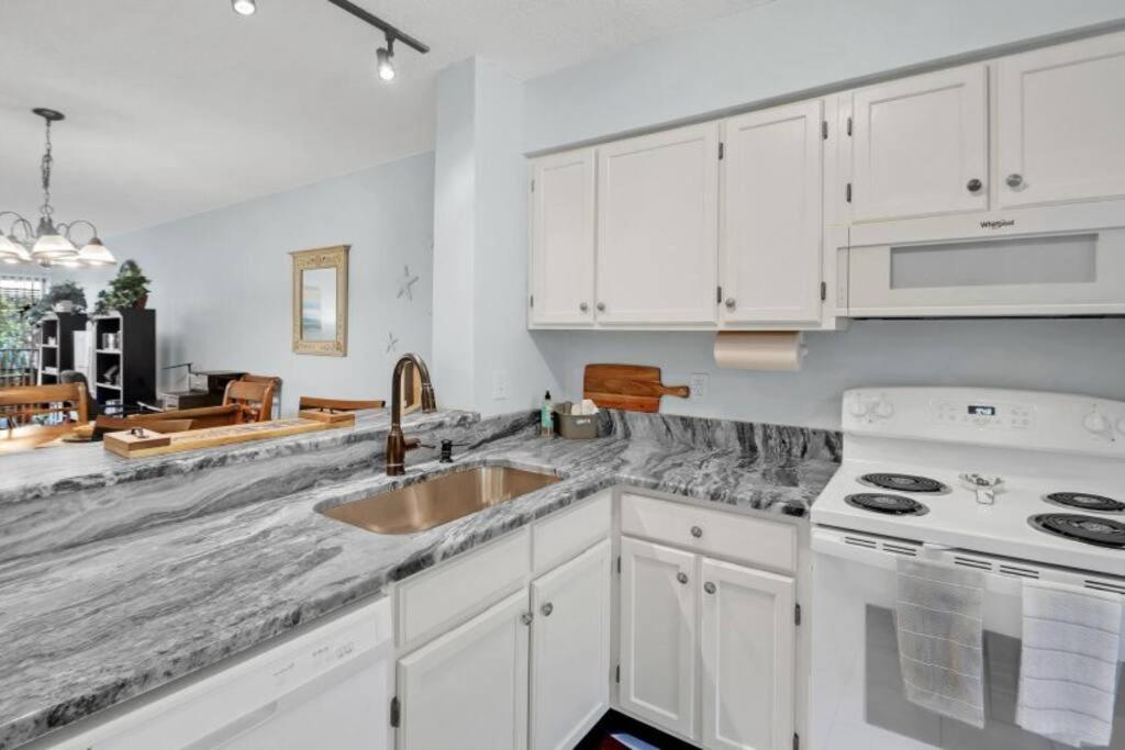 | Close to Golfing and Beach