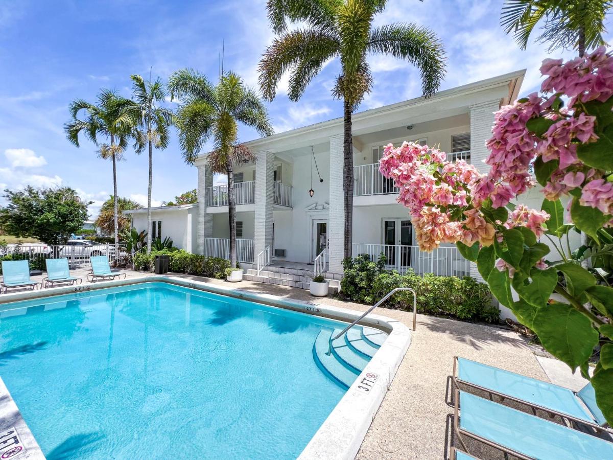 | Tara Hotel A North Beach Village Resort Hotel