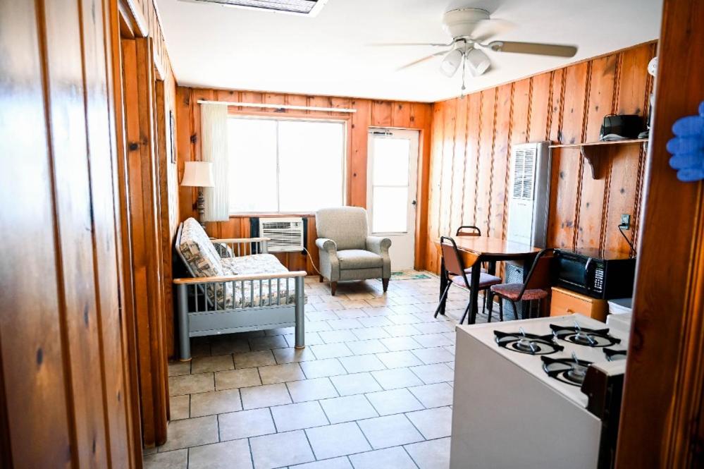 | Lamplighter Resort