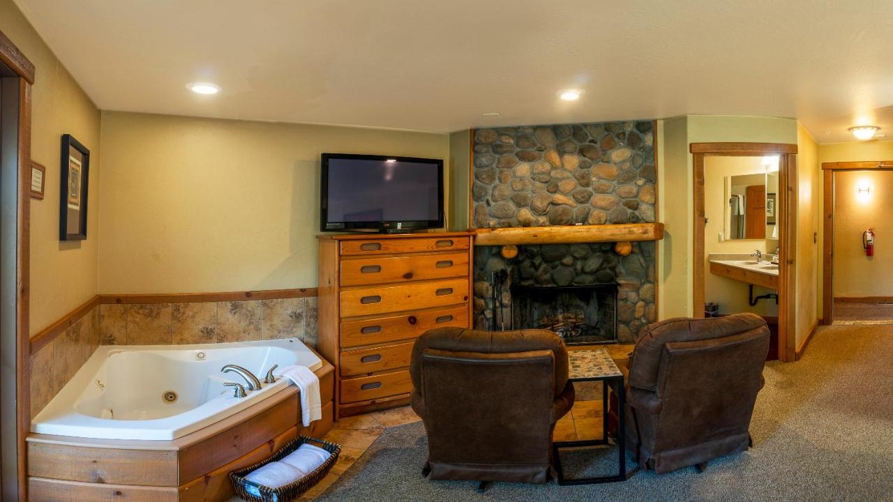  | Callahan's Lodge
