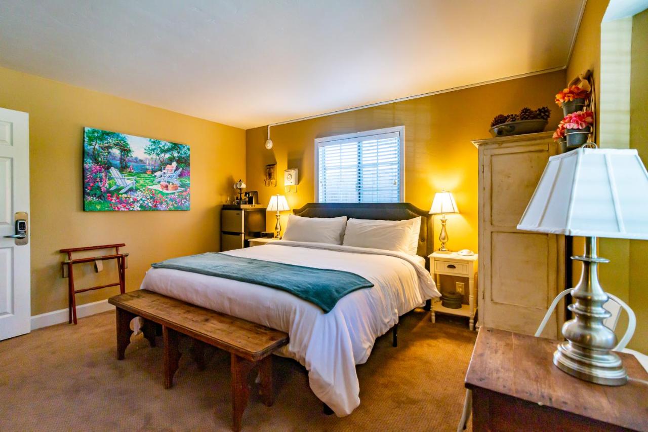 | J Patrick Inn