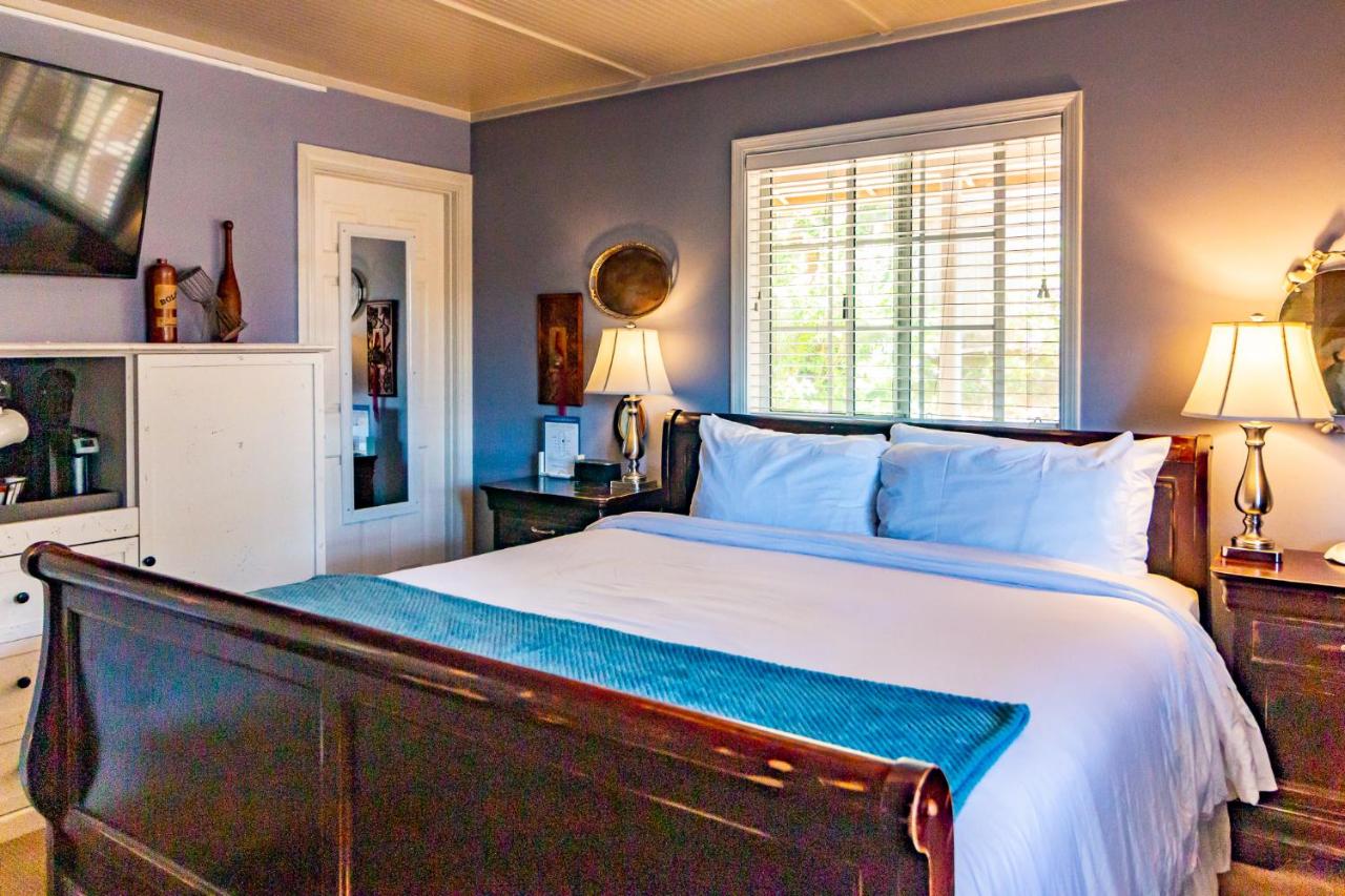 | J Patrick Inn