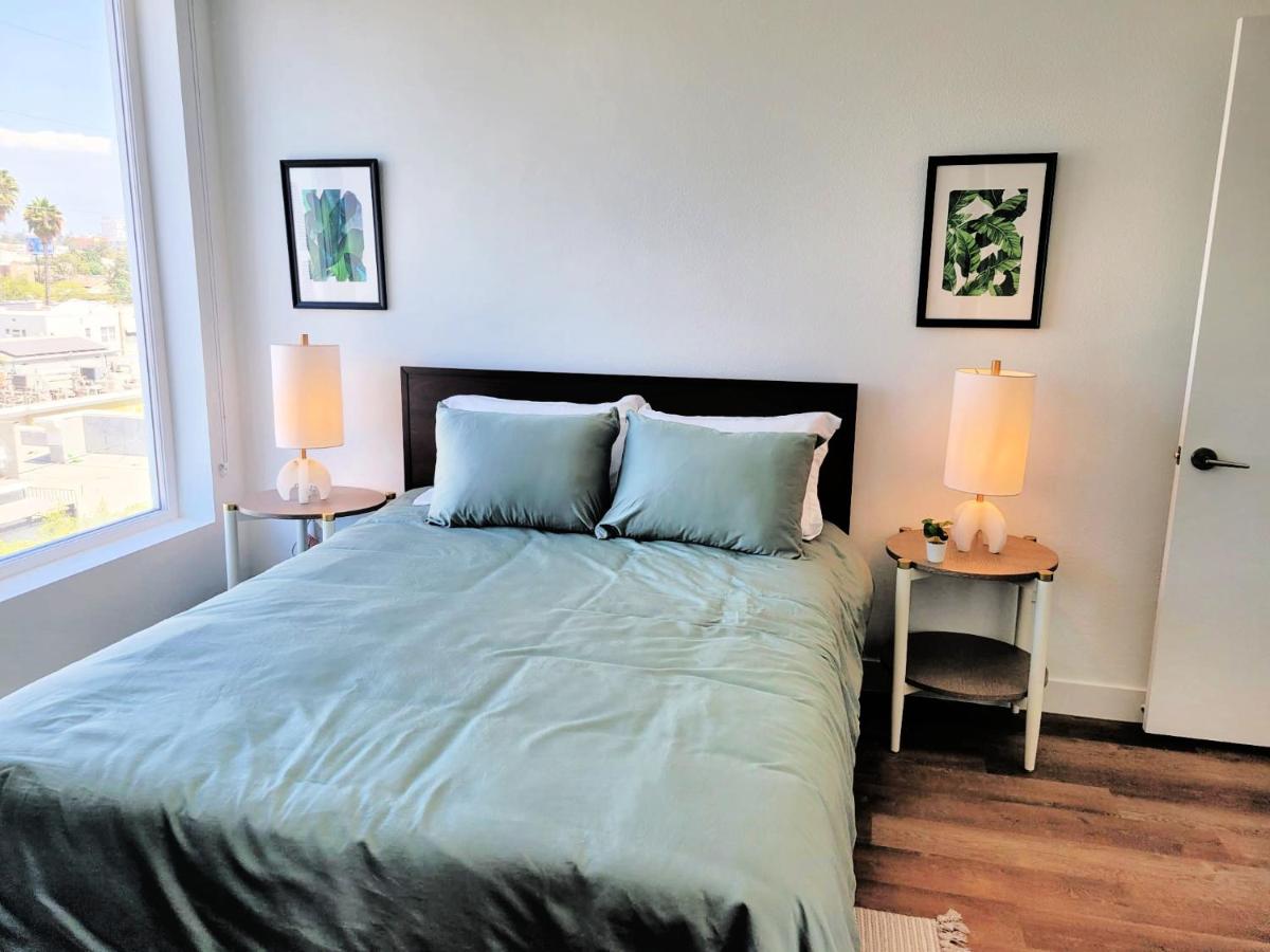 | GORGEOUS Hollywood living los Angeles's best location