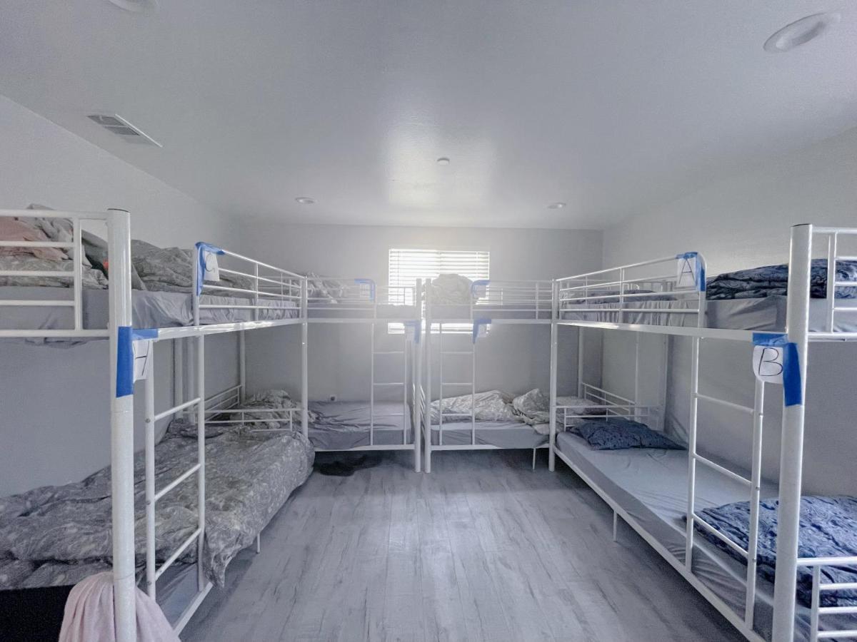 | LA Modern Hostel