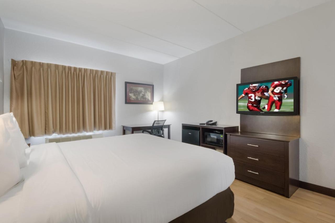 Suite King Room - Non-Smoking at Red Roof Inn San Antonio - Seaworld/ Northwest