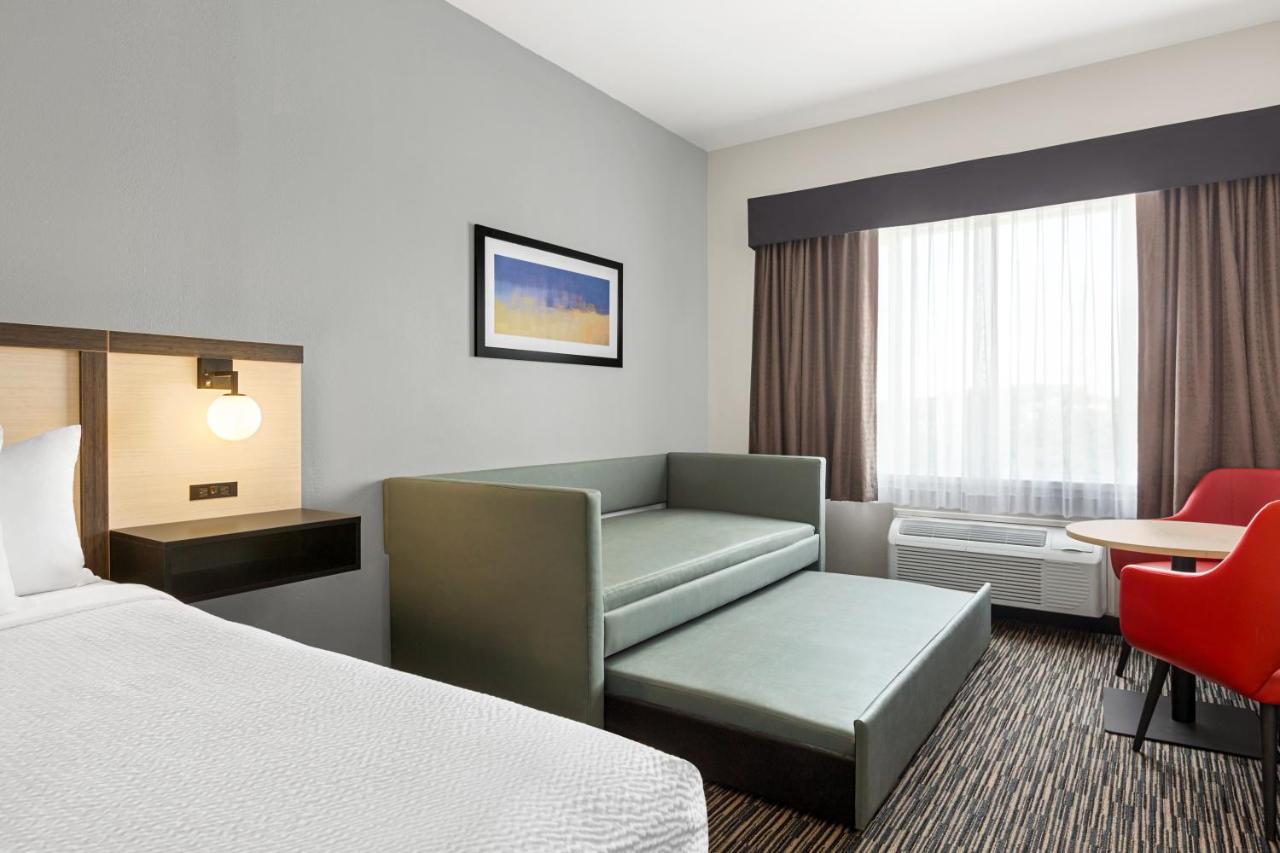2 Room Suite with 2 King Beds and Day Bed, Non-Smoking at Ramada by Wyndham Marina