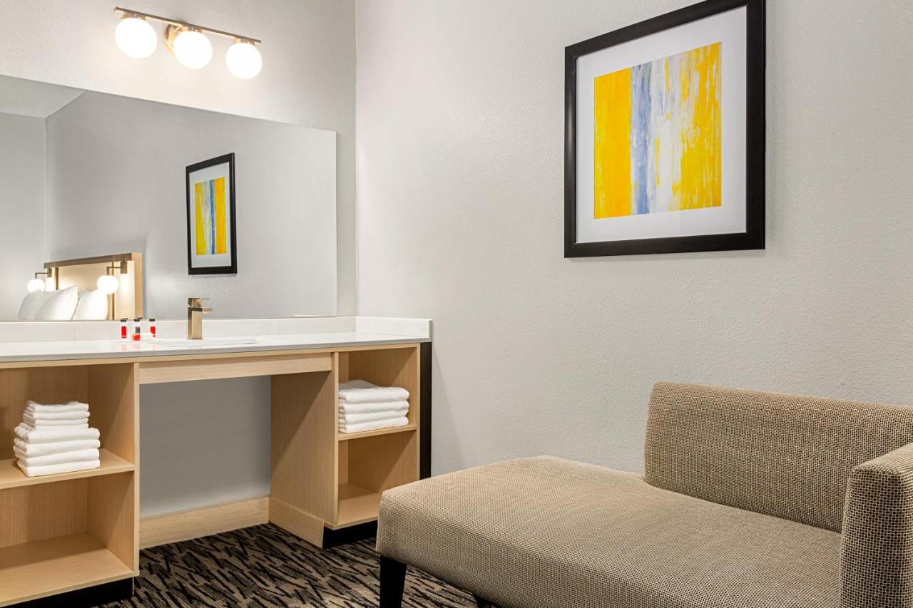 1 King Bed Accessible with Mobility/Hearing Impaired Access, Non-Smoking at Ramada by Wyndham Marina