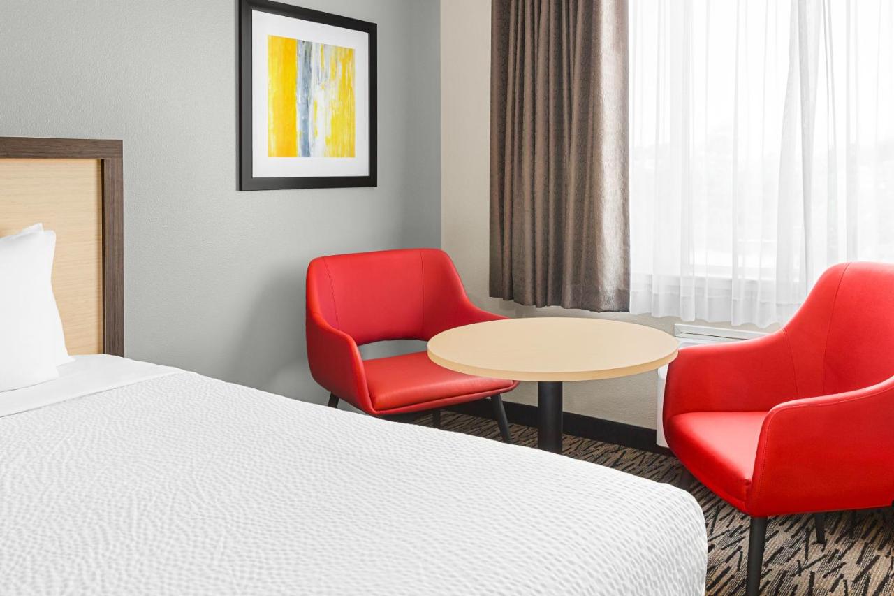 2 King Beds, Non-Smoking at Ramada by Wyndham Marina