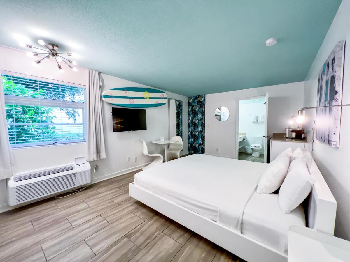  | Aqua Hotel