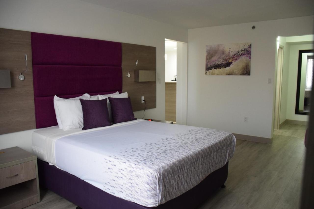 | E Hotel Banquet & Conference Center