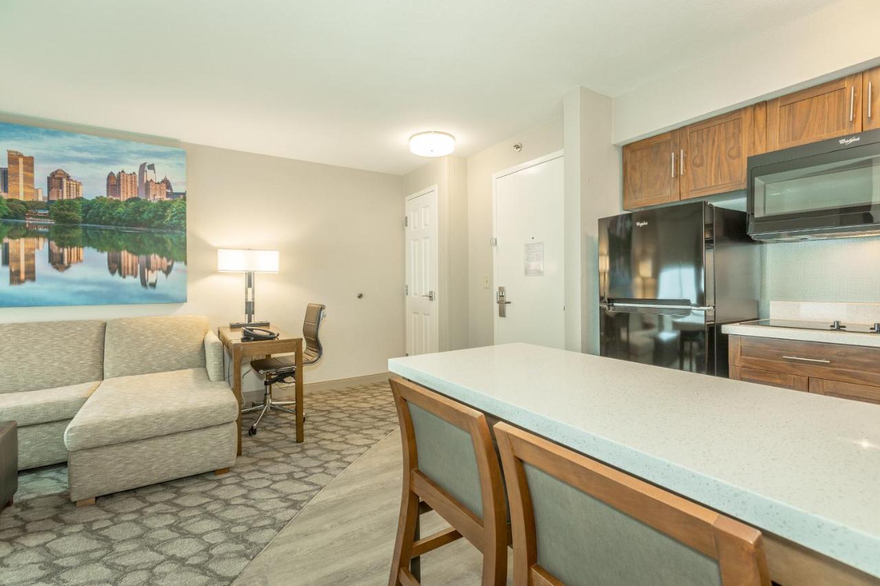 Suite with Mobility Accessible Roll-In Shower - Non-Smoking at Holiday Inn Hotel & Suites Peachtree City by IHG