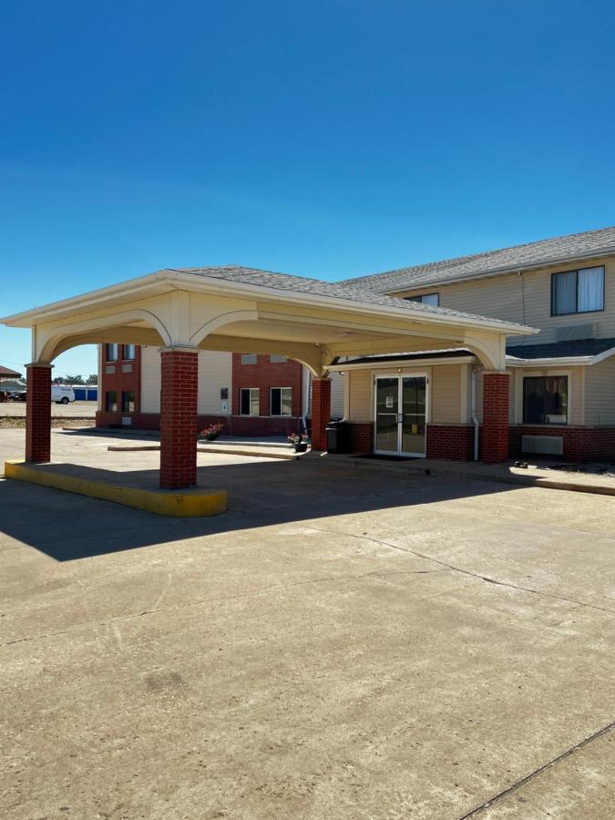 | Designer Inn and Suites