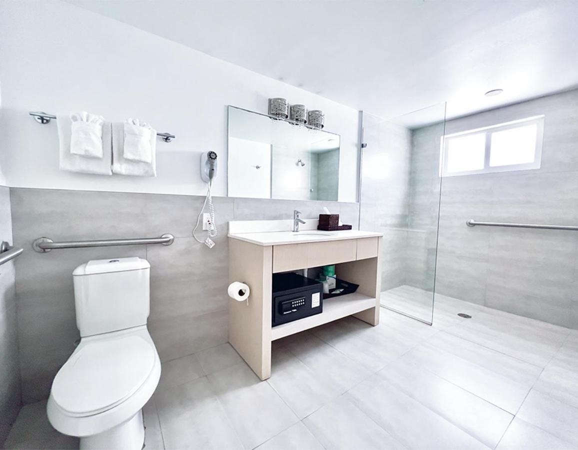 King Studio - Accessible  at North Beach Hotel