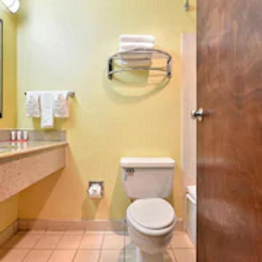 King Suite - Non-Smoking at Travelodge by Wyndham Enid