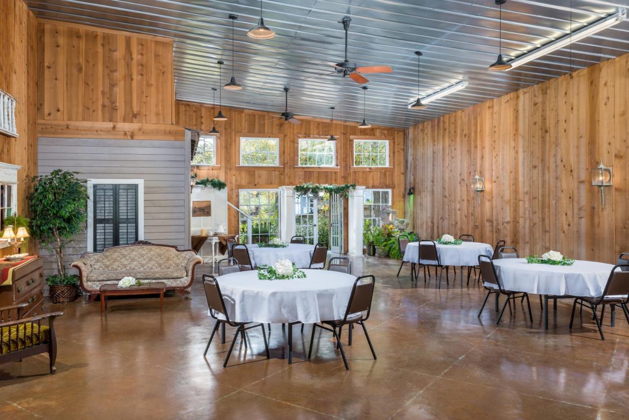  | Maison D'Memoire Bed & Breakfast Cottages