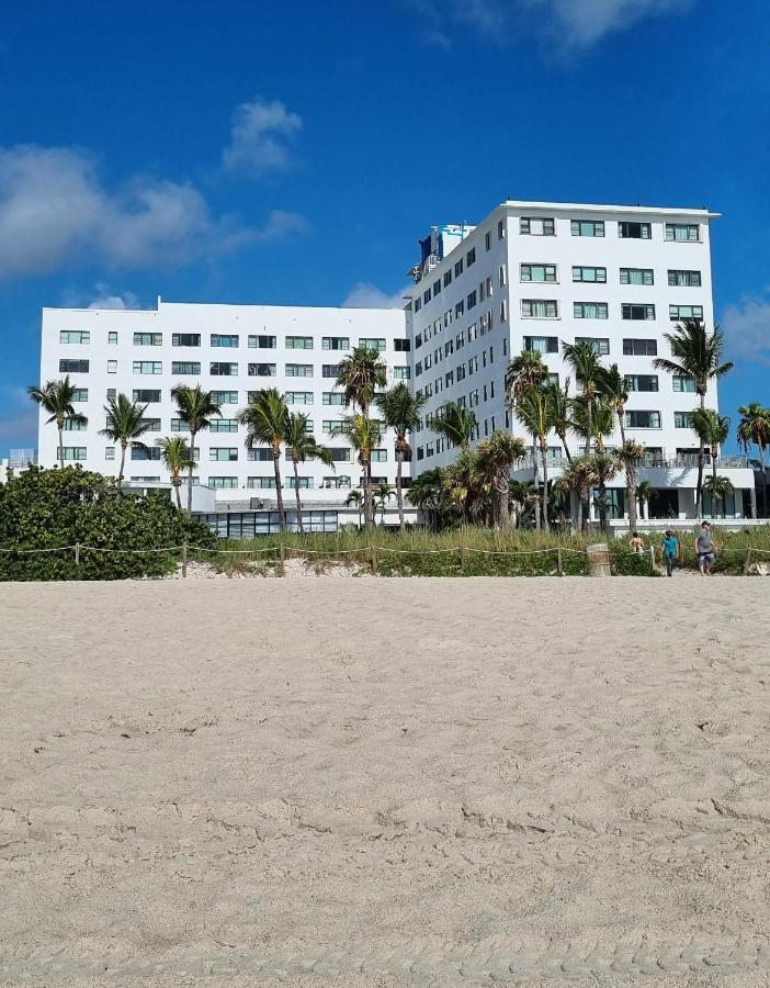 | Miami Beach Suncoast apartments VII