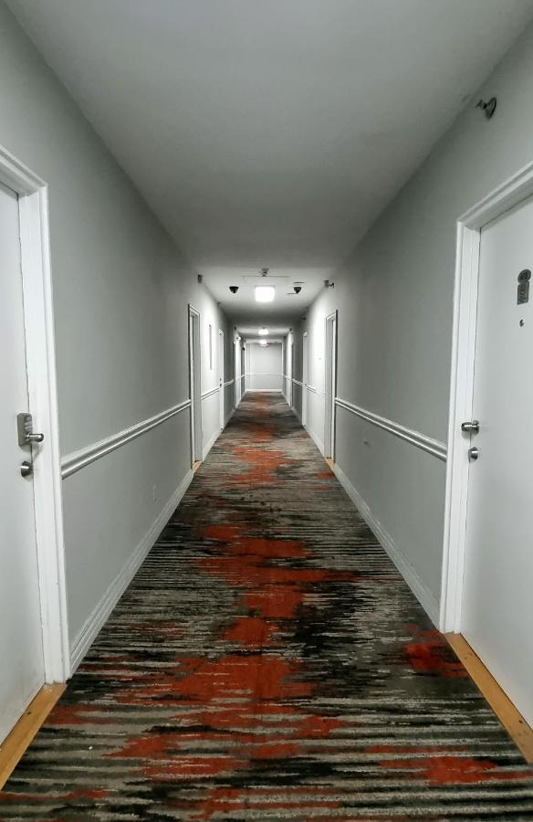  | Miami Beach Suncoast apartments VII