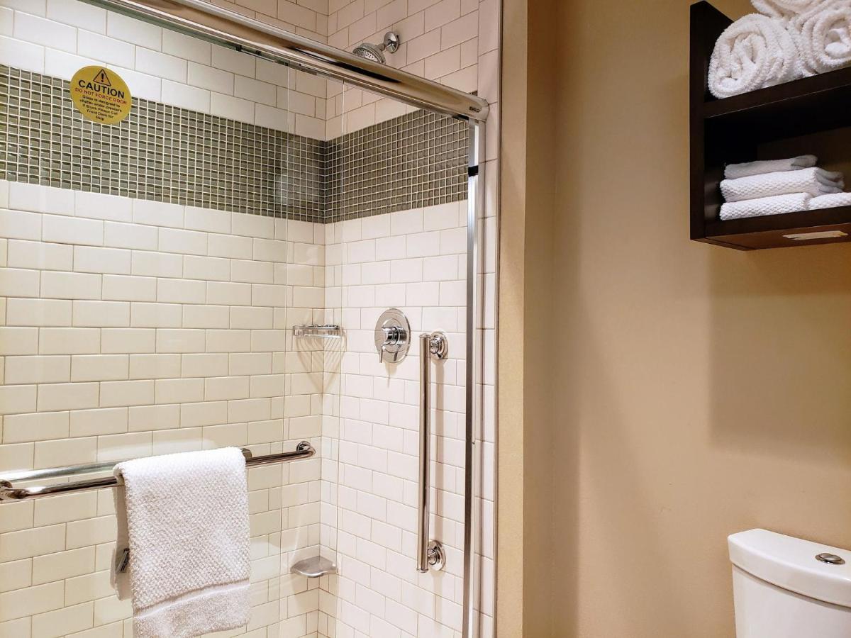 King Studio Suite - Hearing Accessible/Non-Smoking at Staybridge Suites Baltimore - Inner Harbor by IHG
