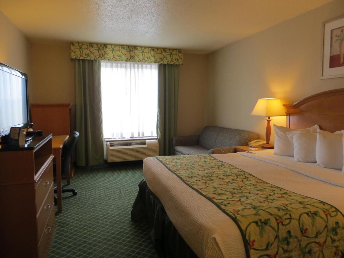 King Studio Suite - Non-Smoking at Baymont by Wyndham Kalamazoo East