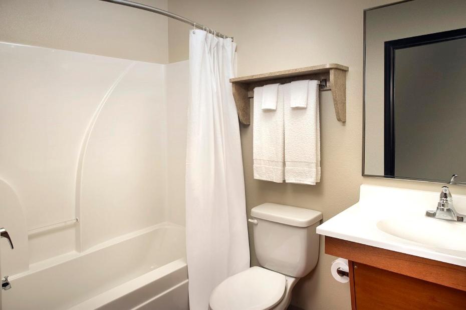 Double Room with Two Double Beds - Non-Smoking at WoodSpring Suites Savannah Garden City