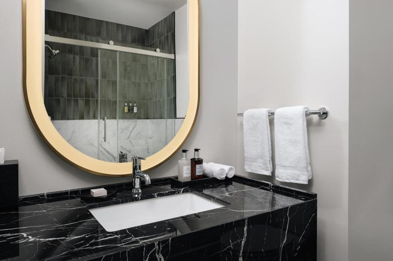 King at Origin Austin, A Wyndham Hotel