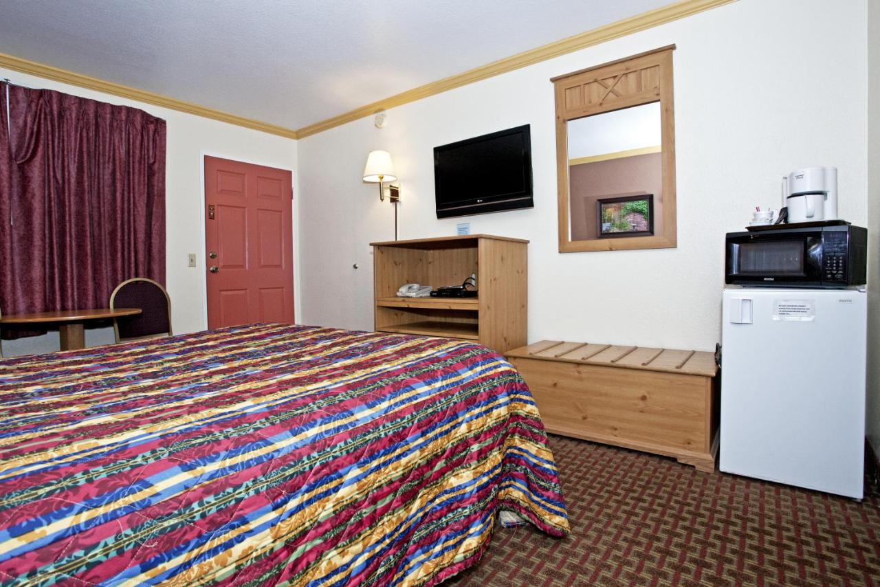  | National 9 Inn - Placerville